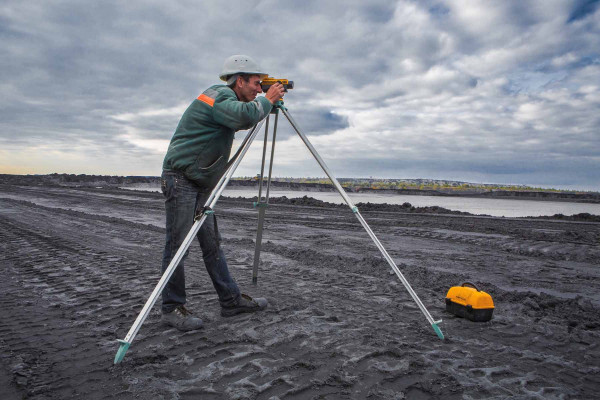 Servicios de Topografía · Topógrafos Servicios Topográficos y Geomáticos Castellbell i el Vilar